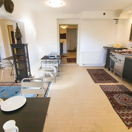 Katrca Hotel 3*