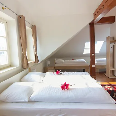 Katrca Hotel 3*